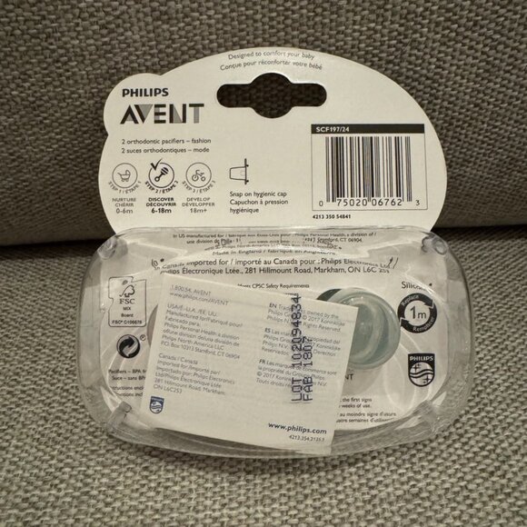 Baby Pacifiers - Picture 6 of 6